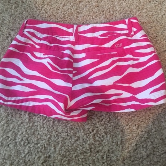 Vineyard vine shorts - Picture 2 of 2